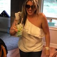 Gabriella , 48, woman