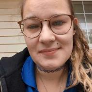 Teressa Novotny|||, 28, woman