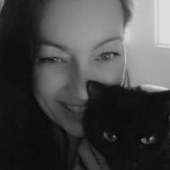 HonestlyQQ|||HonestlyQQ, 48, woman