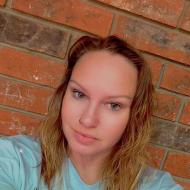 Cynthia, 38, woman