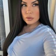 Crystal, 42, woman