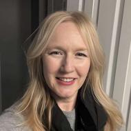 beth, 44, woman