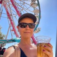Petra|||, 43, woman