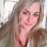 Summer, 47, woman