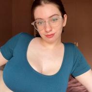 Taylor, 32, woman