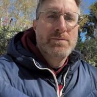 Nike |||, 49, man