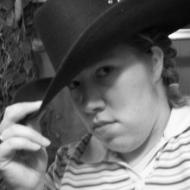 Suzanne, 32, woman